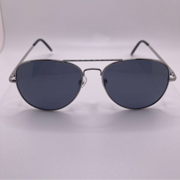 Silver DOLLY Aviator Polarized Silver Frames Gray Lenses - Picture 2 of 7